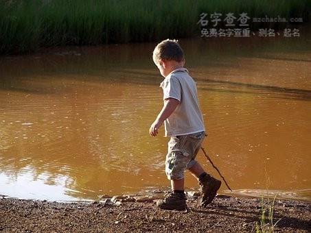 用铁柱起名的网名男孩子